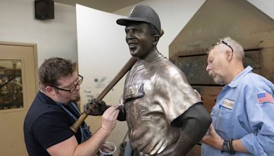 New Jackie Robinson statue to replace stolen one gets all-star dedication at Kansas youth baseball field