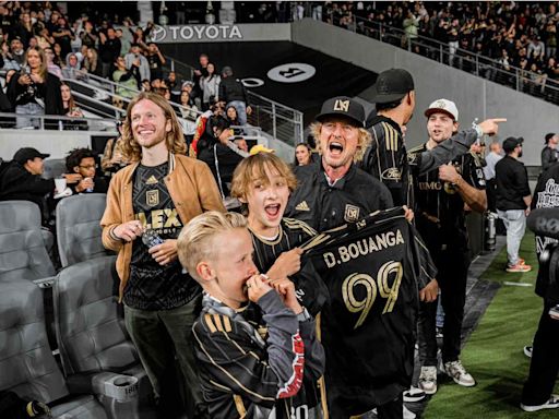 Owen Wilson and His Kids Make Rare Outing to Cheer on L.A. Soccer Team