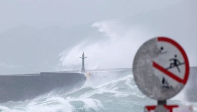 Typhoon Gaemi Claims 8 Lives In Taiwan, Over 800 Injured