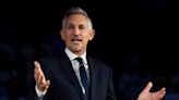 Lineker deja de presentar en la BBC hasta que se pacte su uso de redes sociales