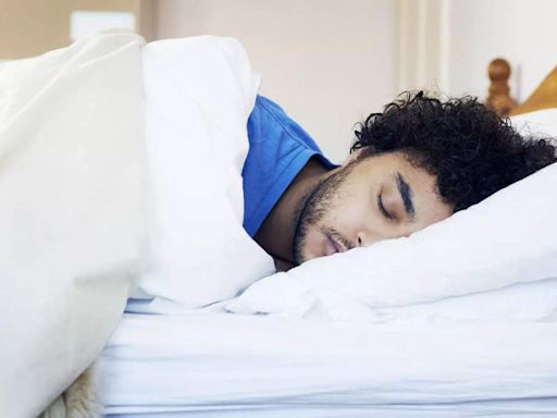 This is the right direction of sleep as per home vastu - Times of India