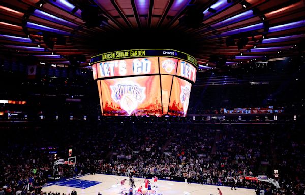 NY Knicks, NY Rangers playoff tickets are hot on StubHub. Here's how much they cost.