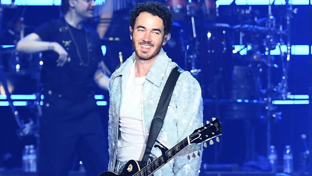 Kevin Jonas' 10-Year-Old Daughter Dresses Up as Him and It's Spot-On