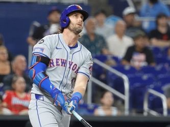 Jeff McNeil's surging second-half start offers Mets glimmer of hope for his offense