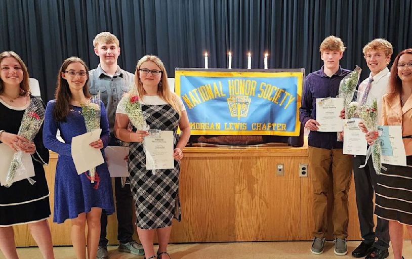 Eight South Lewis juniors inducted into National Honor Society