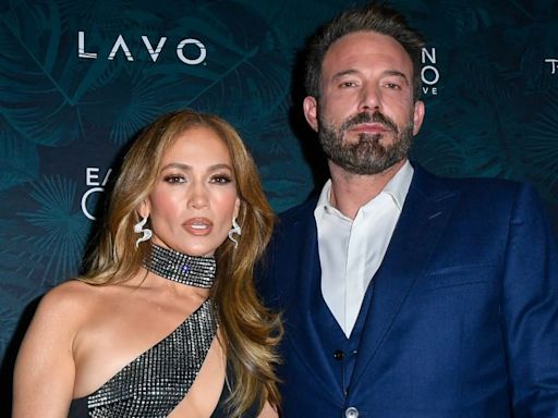 Ben Affleck and Jennifer Lopez publicly list their house for sale