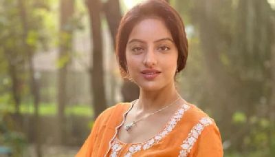 Huge Ply Falls On Deepika Singh's Back While Shooting For Mangal Lakshmi, Actress Injured