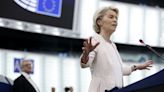 Ursula Von der Leyen annonce aux eurodéputés "un bouclier pour la démocratie"