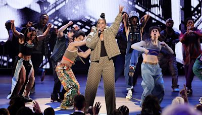 Alicia Keys and Jay-Z Perform “Empire State of Mind” at 2024 Tony Awards