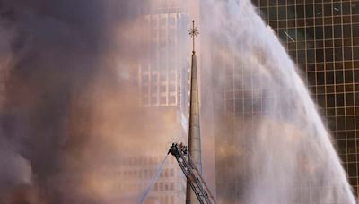 Gallery: Fire engulfs First Baptist Church Dallas, sending smoke over downtown skyline