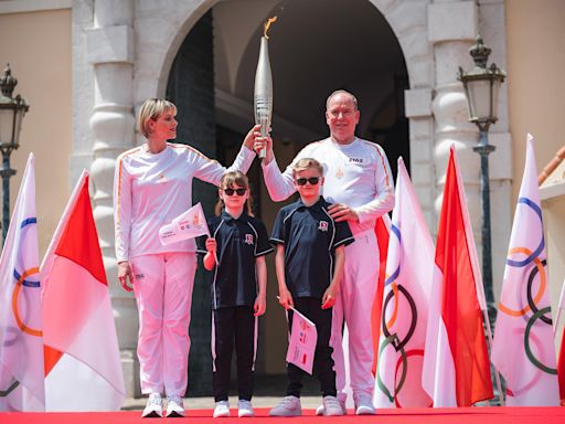 Albert, Charlène, Gabriella et Jacques, une famille olympique pour porter la flamme à Monaco