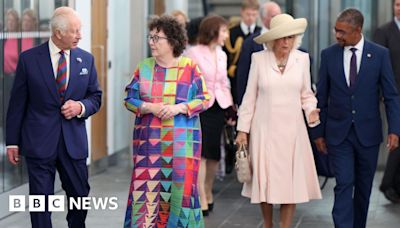 King speaks Welsh in the Senedd on its 25th birthday