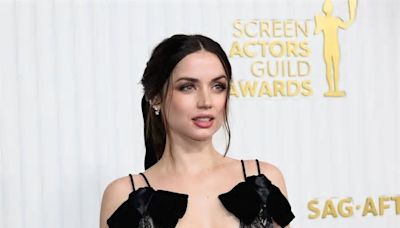 Ana de Armas en un nuevo escándalo: dos de sus seguidores demandaron a Universal por un insólito motivo