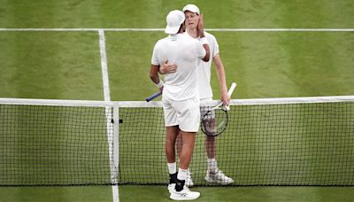 Jannik Sinner wins late-night thriller against fellow Italian Matteo Berrettini