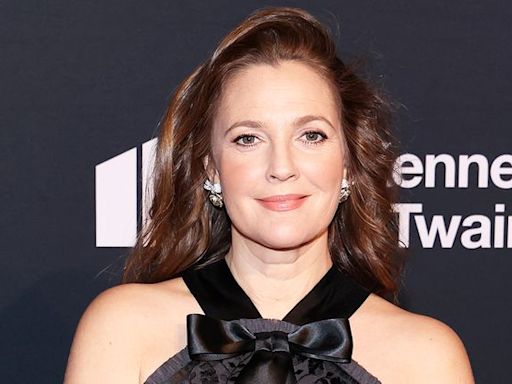 Drew Barrymore thought she was going to be murdered on a first date: 'He was someone I thought I knew'