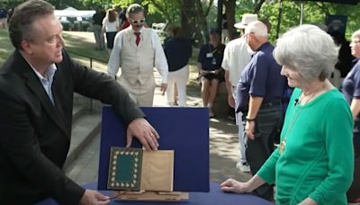 Antiques Roadshow guest left open-mouthed in shock at value of her Shakespeare book