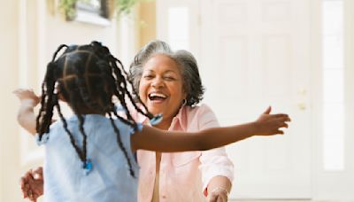This Study Shows Which Grandparent Has A "Protective" Effect On Their Grandkids. Here's Who.