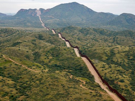 Scorching heat in the US Southwest kills three migrants in the desert near the Arizona-Mexico border