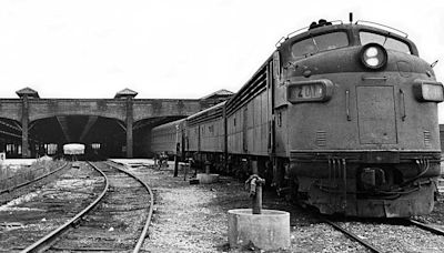 Amtrak Indianapolis services through time - Trains