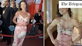 How to keep clothes for your daughter, like Catherine Zeta-Jones