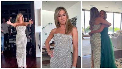 Jennifer Aniston faz tour acidental por sua mansão de 114 milhões de reais durante preparação para evento