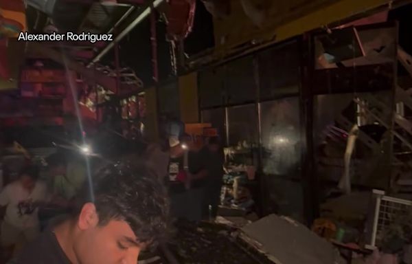 VIDEO: Valley View, TX tornado rips through gas station walls