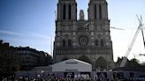 Notre Dame se moderniza: la catedral parisina renueva su mobiliario y vestuario