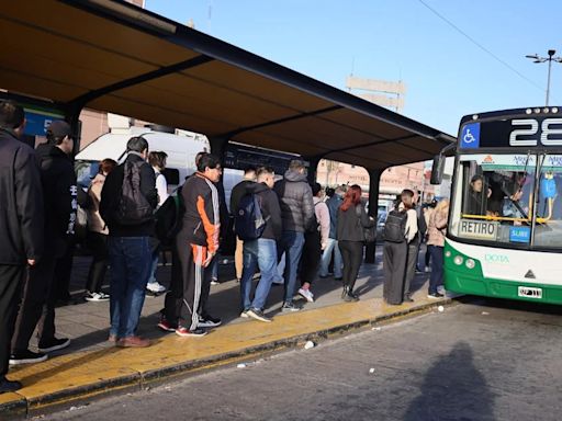 Paro del 9 de mayo: cuáles son las líneas de colectivos que hoy funcionarán en el AMBA