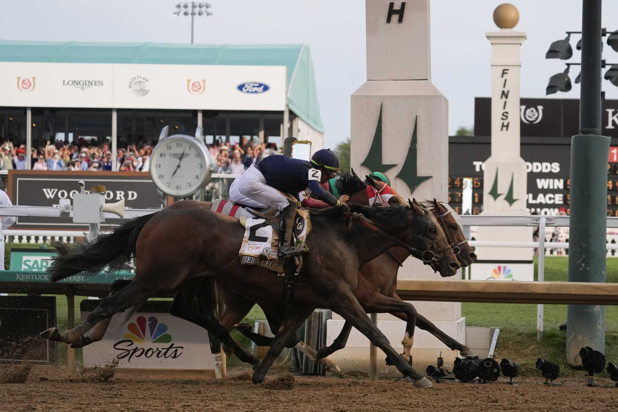 Mystik Dan wins 150th Kentucky Derby by a nose in photo finish