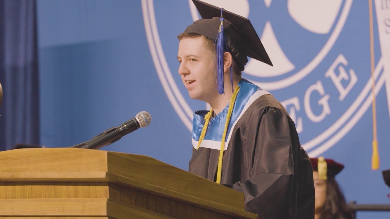 Elgin student uses health struggles to inspire graduates in commencement address