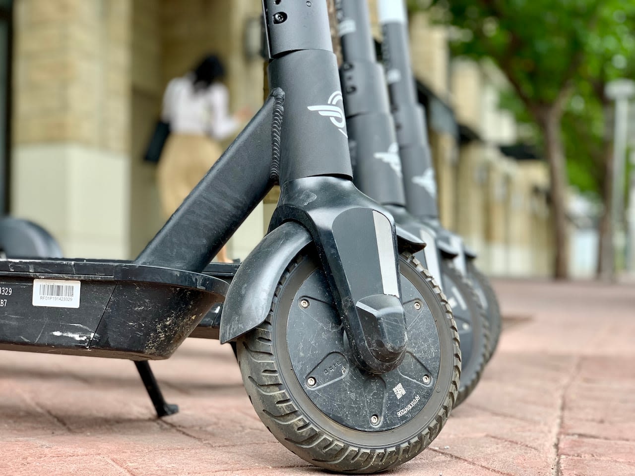 Toronto councillors frustrated with lack of e-scooter enforcement