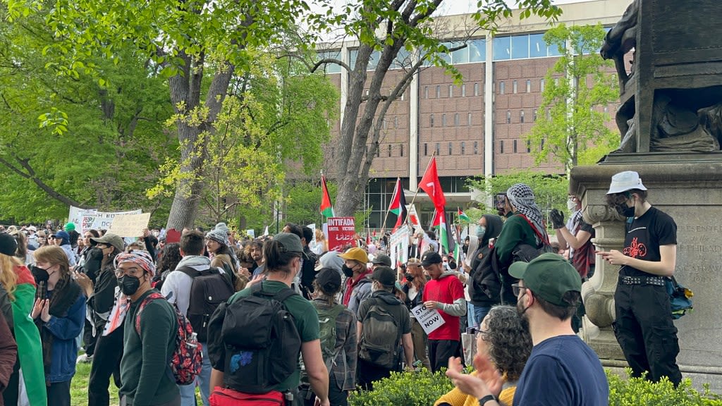 Jewish UPenn students say school ‘powerless’ against anti-Israel protesters who flout order to clear encampment