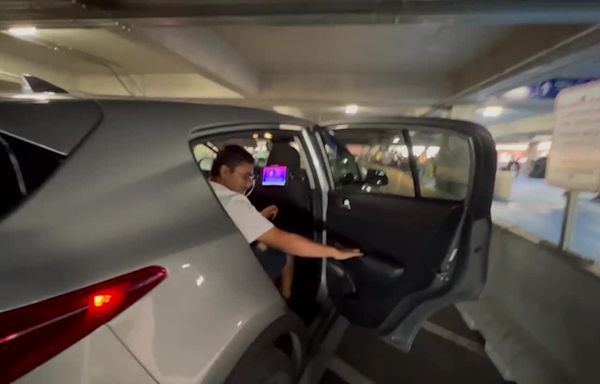 Las Vegas airport officials warn of people posing as fake rideshare drivers