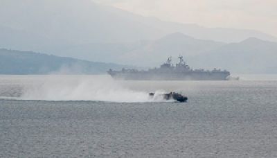 美菲海軍在南海聯合軍演 加強協同作戰能力