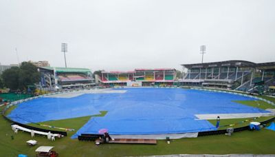 India vs Bangladesh Live Score 2nd Test Day 3: Overnight Rain Likely To Delay Start Of Play at Green Park - News18