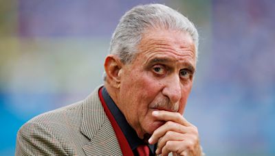 Falcons' Arthur Blank defends Michael Penix Jr. pick: 'We're independent thinkers'