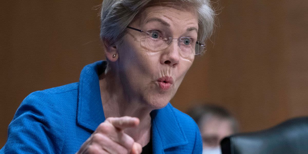 Exclusive: Elizabeth Warren Unveils Bill To Boost Justice Department's Power To Hold Police Accountable