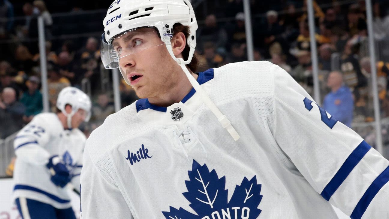 Maple Leafs add to depth up front, re-sign Dewar