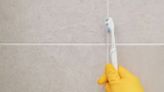 Whiten dirty bathroom grout in 5 minutes with two household items