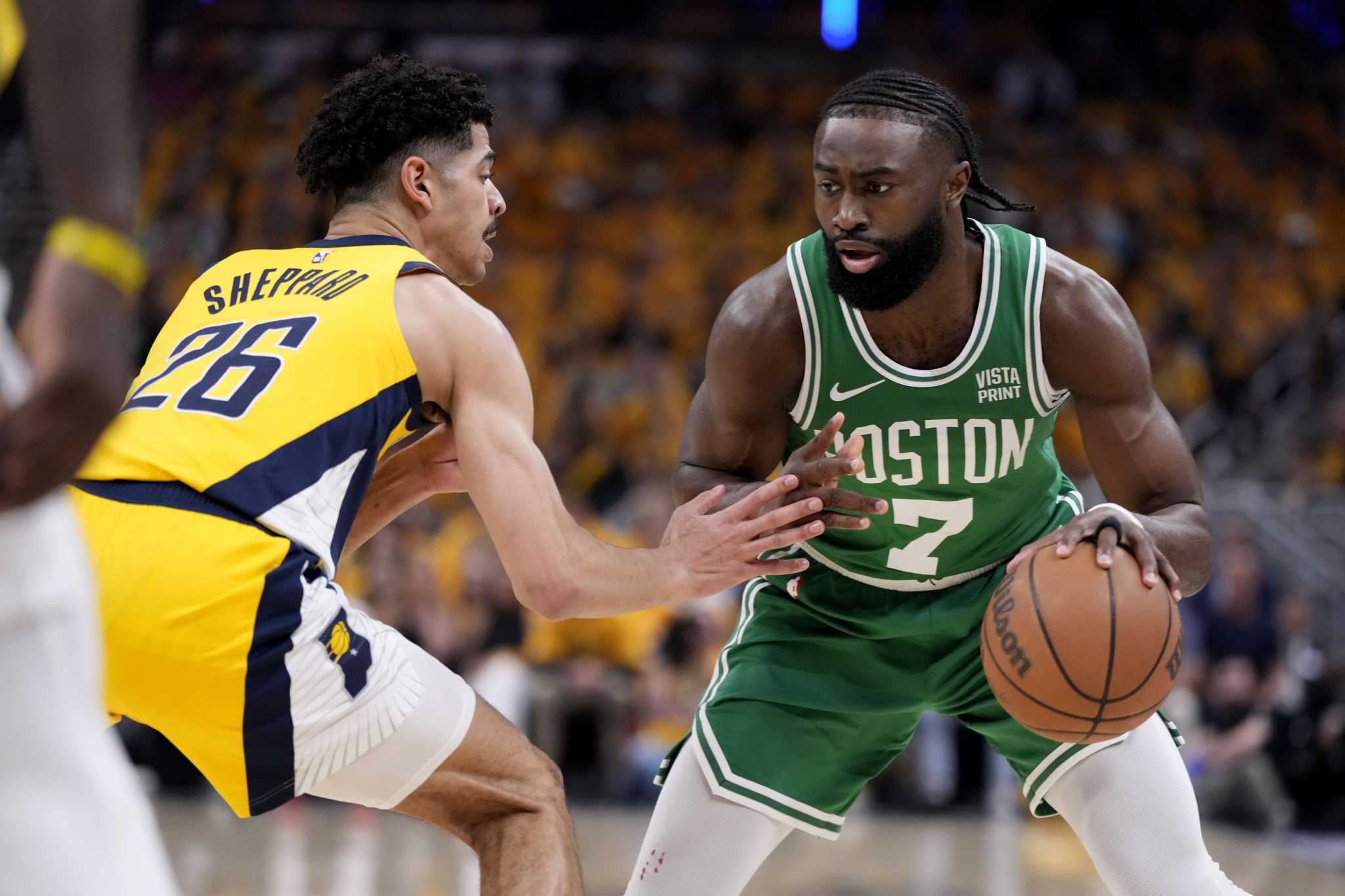 Jrue Holiday's finishing flurry helps Celtics beat Pacers 114-111 for 3-0 lead in East finals