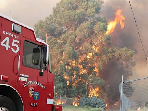 NorCal couple fights side-by-side with firefighters to save home from Thompson Fire – KION546