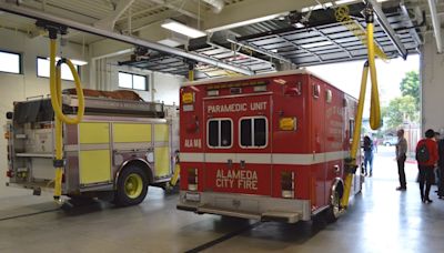 Alameda teen stuck in mud during rising tide rescued by police, firefighters