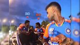 ...Kohli Convinces Rohit Sharma For Iconic Picture During Team India's T20 World Cup Victory Parade. Watch | Cricket...