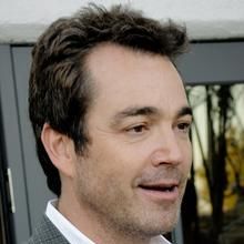 Jon Tenney