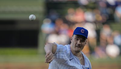 Zach Edey’s first pitch at Cubs game was juuust a bit outside