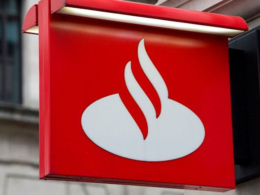 Santander £4,500 warning to anyone with an account over loss problem