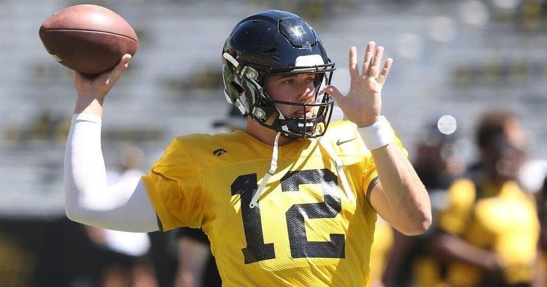 Hawkeyes: Iowa faces questions of quarterback uncertainty after uneven play in scrimmage