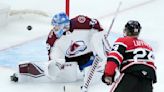 Raddysh scores in third as Blackhawks beat Avalanche 3-2