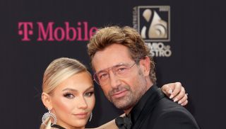 Juan Osorio revela que Irina Baeva lloraba en su camerino por Gabriel Soto: "Estaba enamorada"