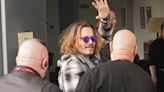 Johnny Depp ya no podrá nunca quejarse de salir a rastras con guardaespaldas